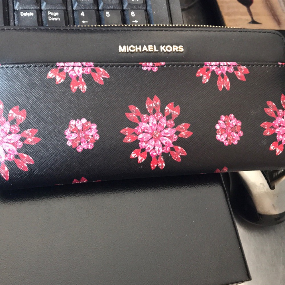 Michael Kors wallet